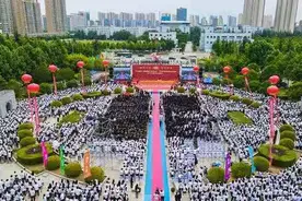 陕西服装工程学院举办2022届学生毕业典礼图片