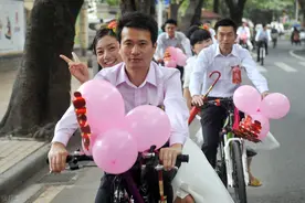 一个臭屁，导致两口子冷战两个月不说话图片