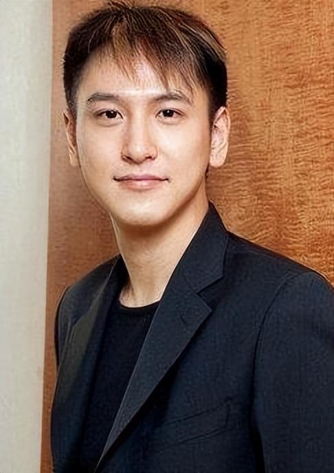 汤珈铖:18岁纵横商界,一手打造"汤臣一品",身家百亿至今未婚