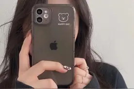 女大学生和男友要iphone12，奇葩三观引争议：妥妥的“捞女”图片