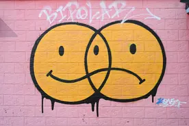 为什么现在的女孩大多在 23、24 岁就已经着急开始相亲结婚？图片