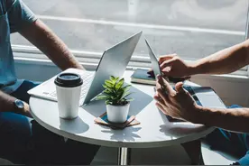 腾讯、钉钉、飞书集体收费，在线会议离赚钱到底还有多远？图片