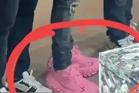 黄晓明的厚底增高鞋合集，对身高还真是挺执念的图片