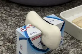 家居生活中的10个迷惑行为，要不是我经常见到，还以为是比穷大赛图片