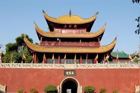 一座诗词，一座城图片