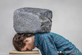 40岁，存款70w，却把自己过成了最小气，小心翼翼的样子图片