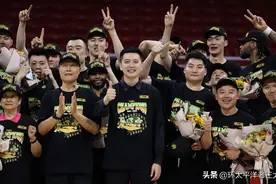 杨鸣太浪漫！总决赛3大细节令球迷泪目，难怪莫兰德对他死心塌地图片