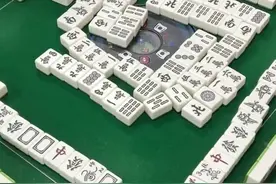 男子向棋牌室借4000赌博输光不还图片