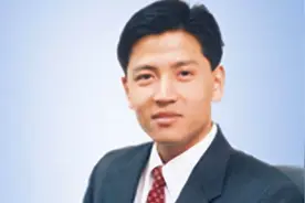 张志铭：中专毕业给人当司机，靠帅气征服富婆，后逆袭成65亿总裁图片