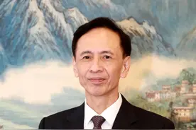 阎晓明当选中国视协主席 阎晓明简历一览图片