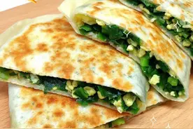 好吃的韭菜盒子，零失败，饼皮柔软薄而不破图片