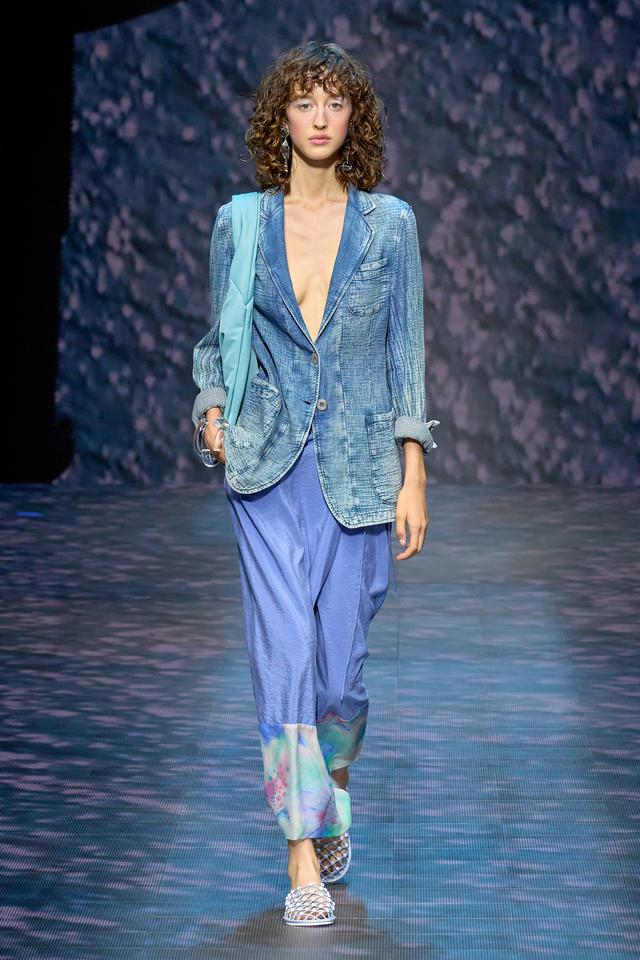 ������Armani2023����ϵ�н���������������Ϊ�������