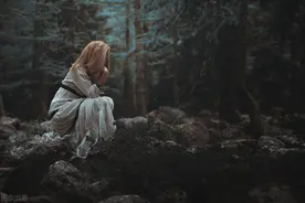 单词联想revere severe图片