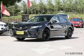 新车｜全车黑化，20.78万元起！广汽丰田凯美瑞骑士版到店实拍图片