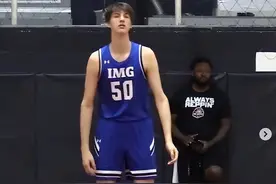 16岁，身高2米28，世界第一！加拿大天才中锋，未来属于NBA？图片