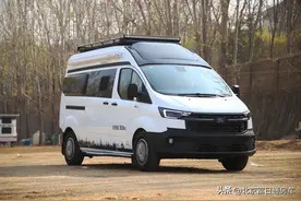 国产2.0T“老头乐”房车！配后厨卫，大客厅，退休带老伴玩太爽了图片