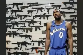 二轮秀的逆袭，在科比面前砍下60分的“大将军”阿里纳斯去哪了？图片