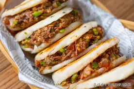 手抓饼又出新吃法，一口全是肉，全家都爱吃图片