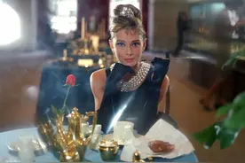 Tiffany传奇黄钻，144年只有4.5个人戴过，其中一个是赫本图片