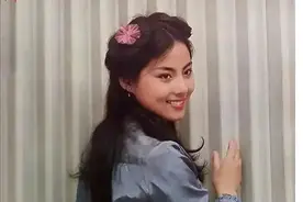 27年前，女星乐韵从13楼一跃而下遗憾离世，母亲余生活在自责中图片