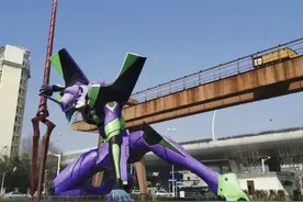 坐标上海，EVA初号机与自由高达图片