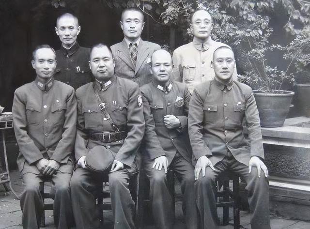 81年杜聿明病逝,追悼会被迫推迟15天,郑洞国怒批蒋经国:假仁孝