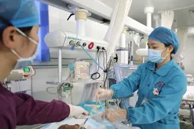 非凡十年｜凤凰县：完善医疗保障 托起民生幸福图片