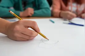 协商分期贫困证明怎么开？不会开困难证明的看过来图片