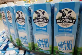 每天坚持喝酸奶好，还是牛奶好？图片