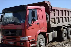 资讯｜俄媒：2022年中国载重汽车对俄出口增长3倍，达3.1万辆图片