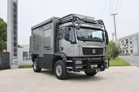 硬派『末日房车』来了！四驱7.4L排量+6AT自动挡C本开图片