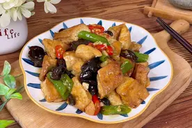 春天易上火，建议多吃豆腐少吃肉，推荐家常做法，外焦里嫩味道香图片