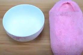 棉拖鞋穿久了又脏又臭，不想水洗怎么办，快来学学这招图片