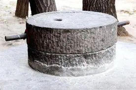 为什么有人高价到农村收购“石碾石磨”，它们有什么用？图片