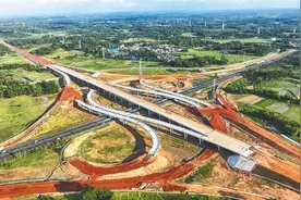 文临公路路基工程基本完成图片