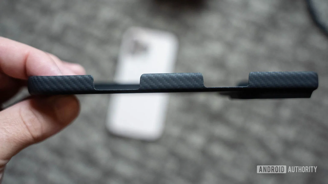 苹果iPhone 17 Pro Max手机壳曝光：贴合前代但不支持互换