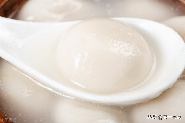 煮汤圆，“开水煮”还是“冷水煮”？牢记3点，汤圆不破皮不露馅