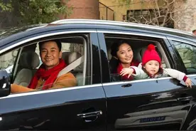 离沪没买到车票，小伙花8000多买二手车，2天2夜开车回大庆图片