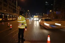 一线微观｜心虚！司机检测酒精还要求先漱口？图片