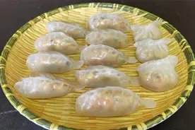 透明饺子皮记住这个和面配方，个个晶莹剔透，好看又好吃图片