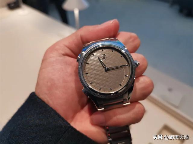 ȥ��ʿ����֮����Щ����ﲻס��