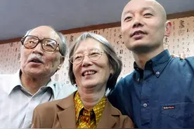 葛优痛失母亲：妈妈，来生我再给您做儿子，一定不给您留遗憾图片