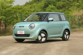 4.98万起，长安Lumin上市了！颜值高/配大屏，选它还是MINIEV？图片