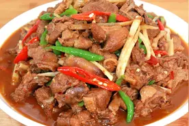 教你营养好吃的山药焖鸭肉，吃一口就让你忘不掉，最后汤汁都不剩图片