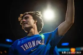 又打破NBA纪录了！19岁85天！最年轻的三双先生图片