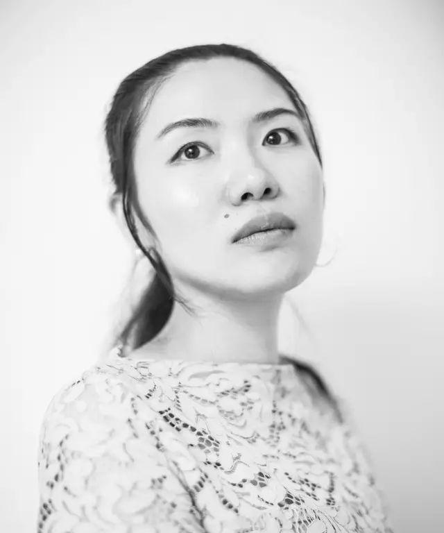 失明也能做美女,她拒绝按摩店性骚扰,成中国首位盲人化妆师