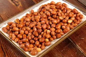 炸花生米，切记不能用热油，记住3个要点，焦香酥脆，一周不返潮图片