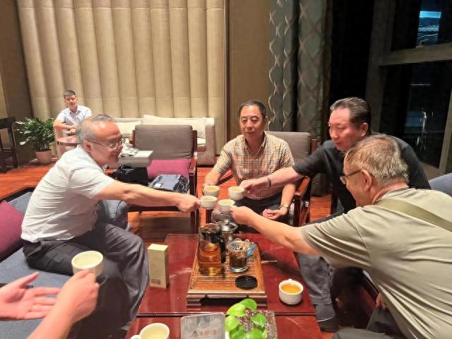 党的好干部，老百姓的贴心人——记桑植县县委副书记、县长梁高武