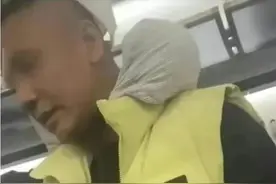 破解高铁事件的套中套，别放过那个刻意隐身的男人图片