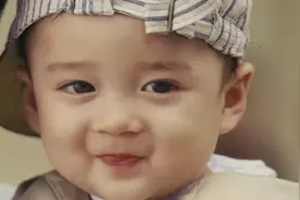 还记得宝贝计划里的萌娃吗？他如今长这样图片